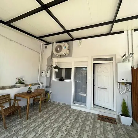 House In Diavata, Thessaloniki, Greece Apartment *